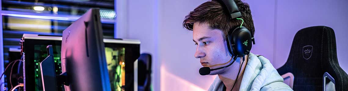 From Beginner to Pro: Navigating the World of CS:GO Esports